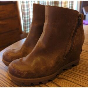 Sorel Women's Joan of Arctic Wedge Brown Leather Booties Size 5 US